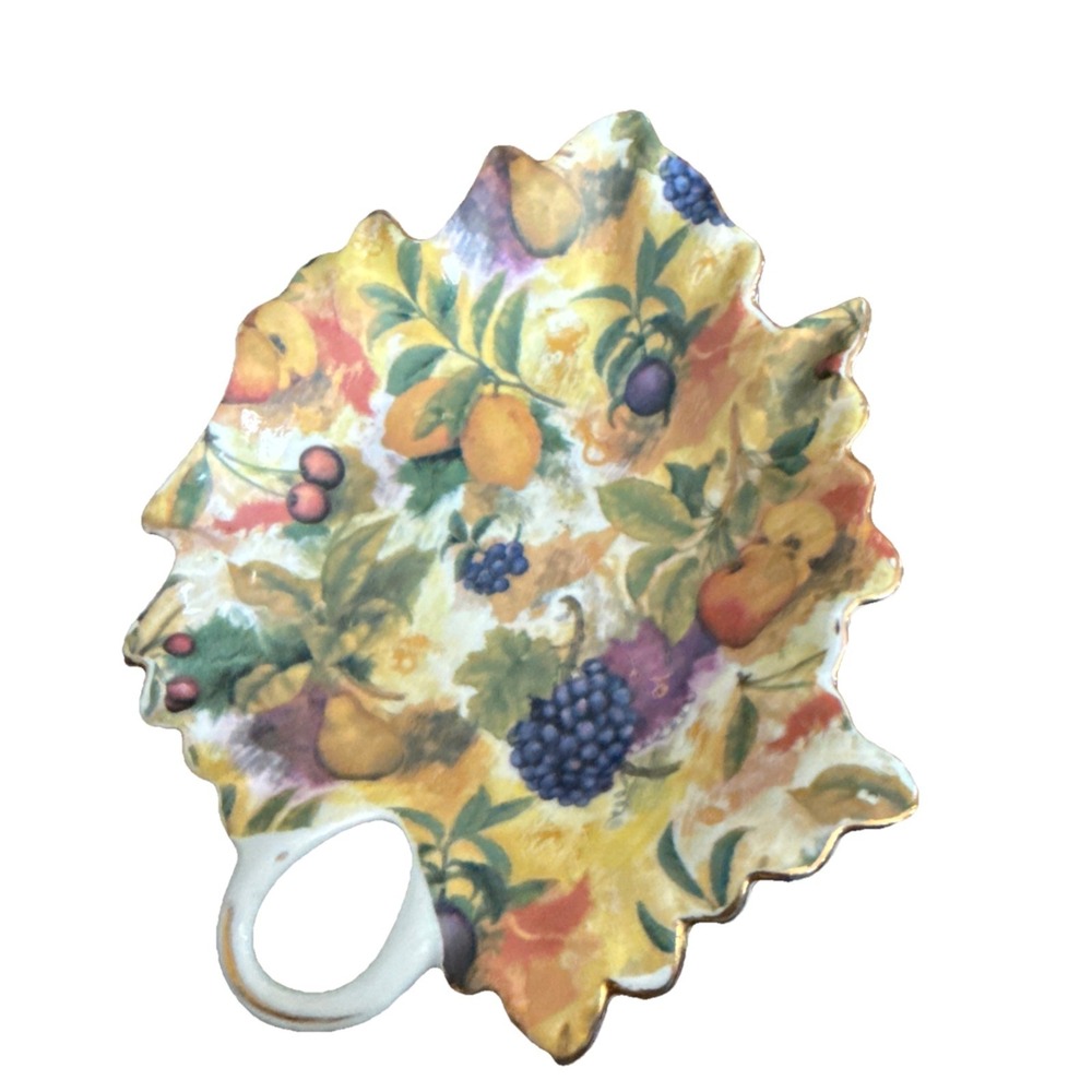 Vintage Royal Danube Leaf Shaped Serving Candy Dish Fruit Pattern Gold Trim 7.25